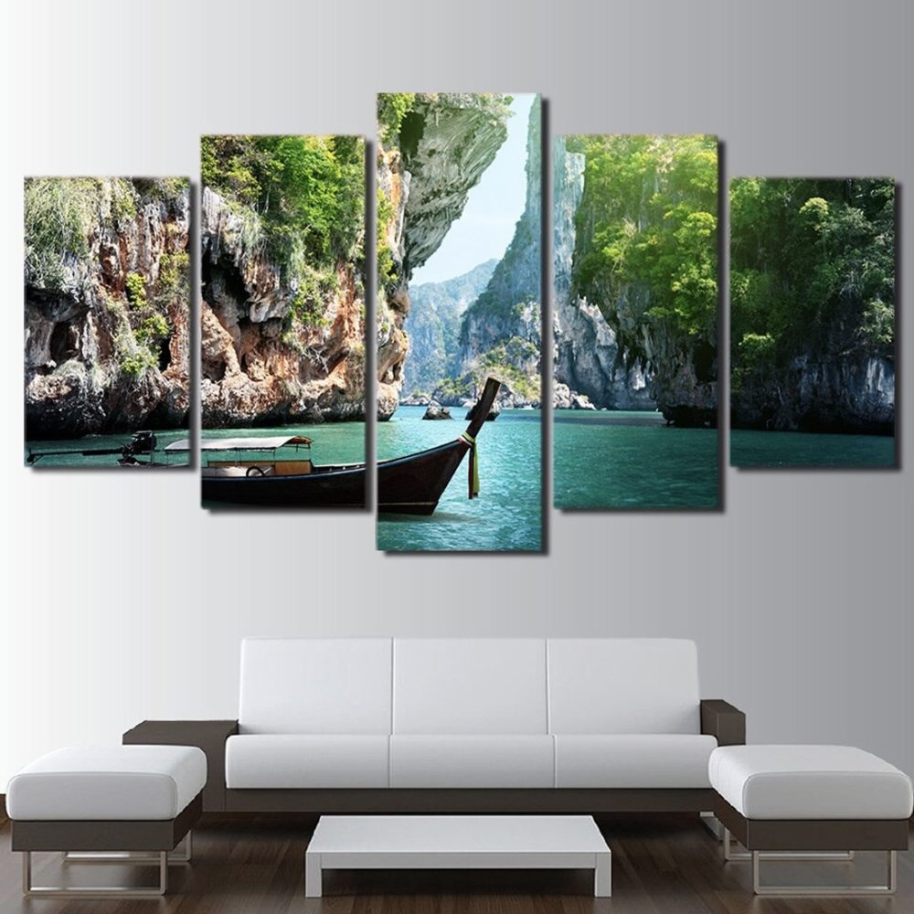 Tableau barque dans un canyon